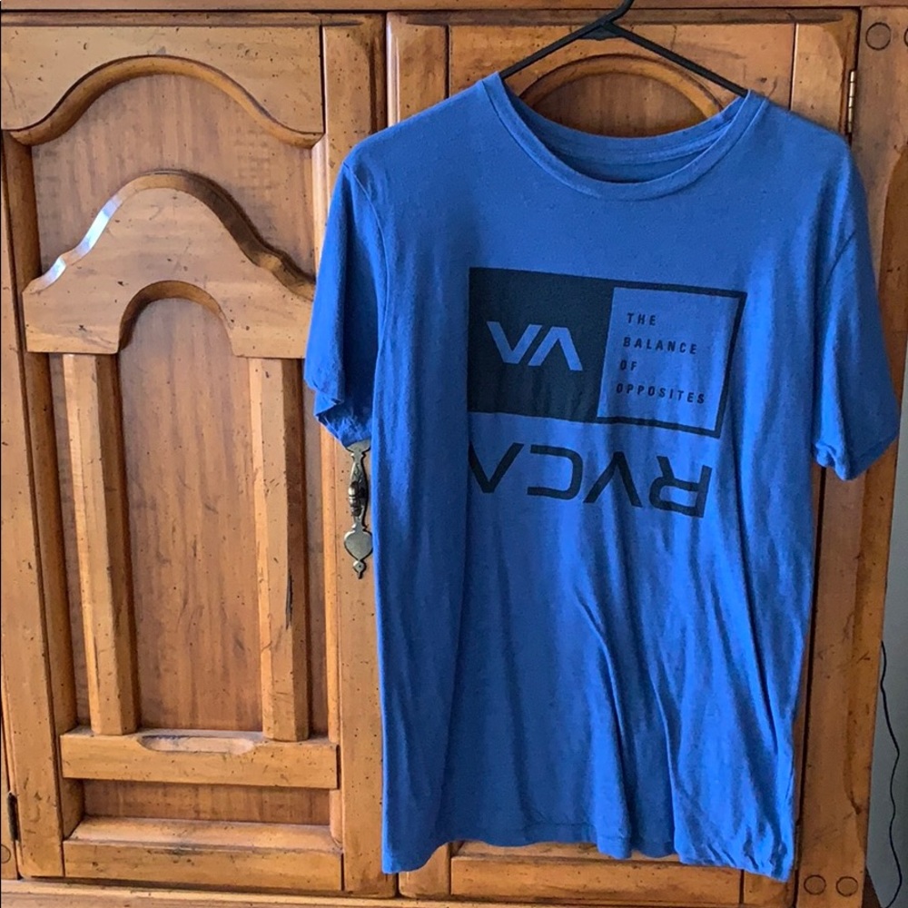 Men’s RVCA t shirt (Medium)